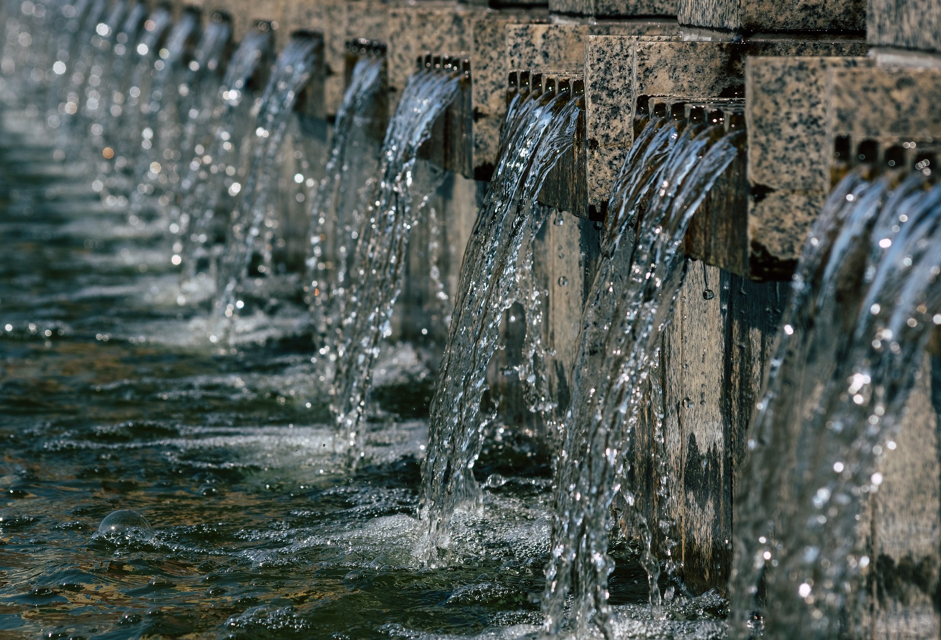 Efektywne wykorzystanie opadów: Systemy gromadzenia wody deszczowej