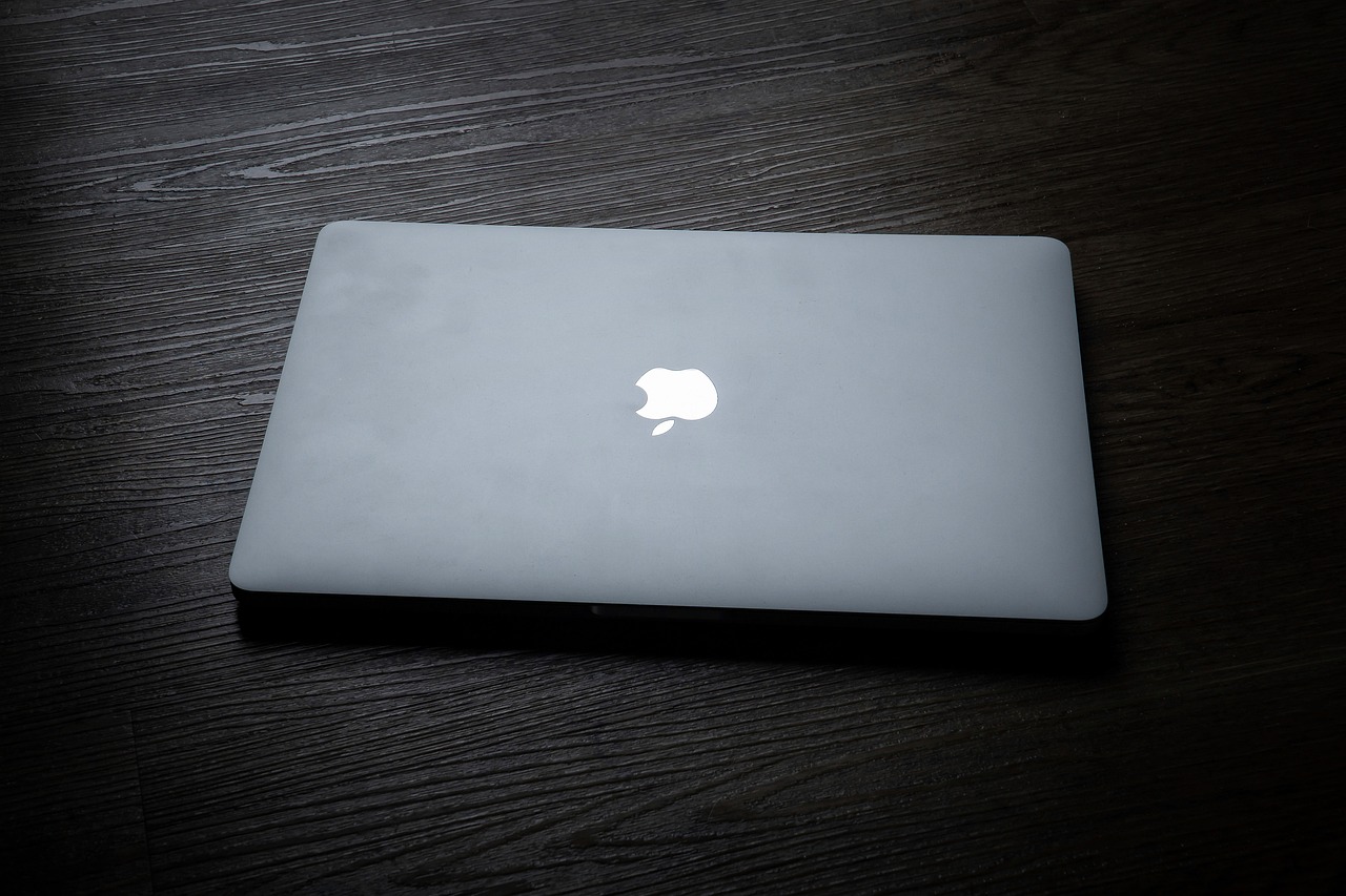 Profesjonalna obsługa urządzeń Apple – jak wybrać odpowiedni serwis?